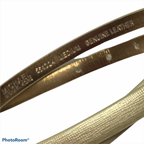 Michael Kors Gold Textured Leather Skinny Belt EUC - Picture 4 of 4